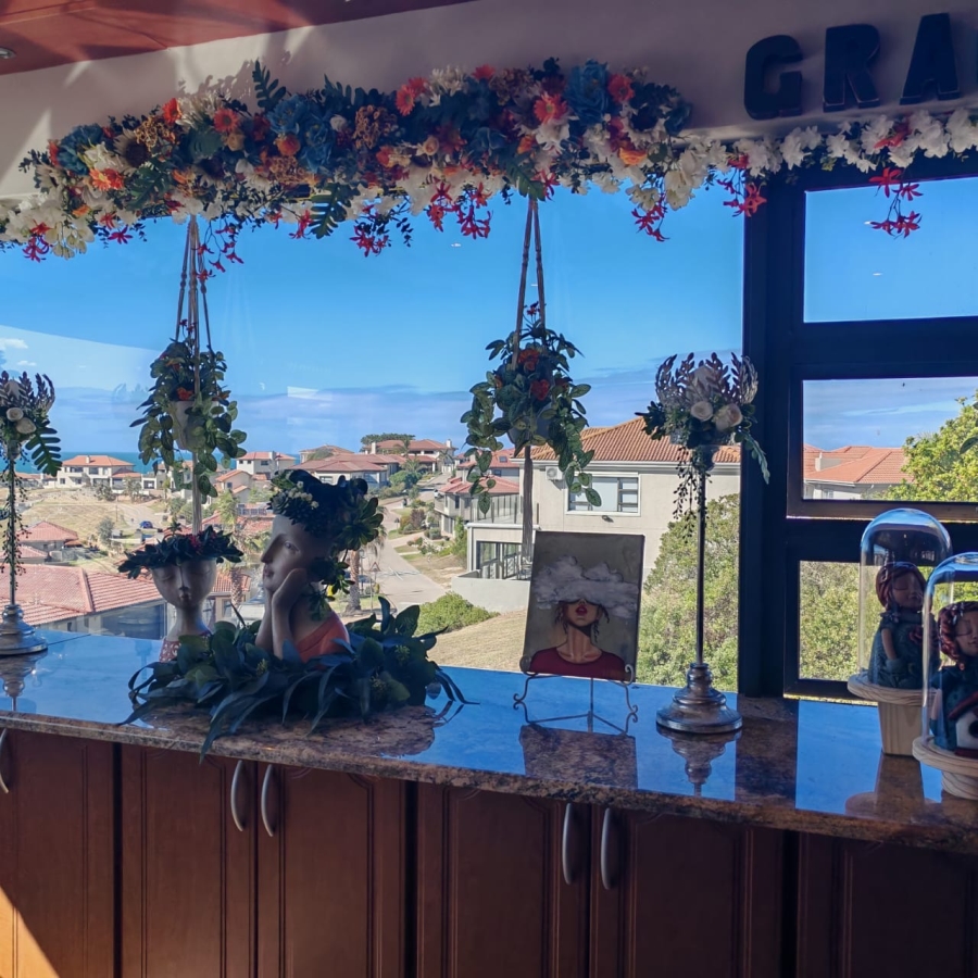 5 Bedroom Property for Sale in Avonddans Western Cape